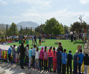Los colegios de Zafarraya y El Almendral estrenan nuevos patios infantiles