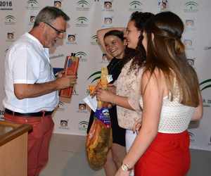 Los alumnos de 4º de la ESO y 2º de FPB despidieron el curso 2016/17