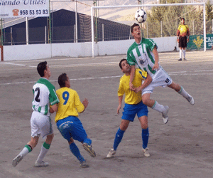 La UD Alhameña se estrena en preferente con empate a cero