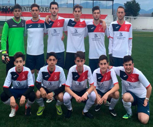 Jayena CF; García las para, Vico las mete