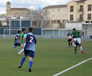Nubes y claros en la jornada de la UD Alhameña