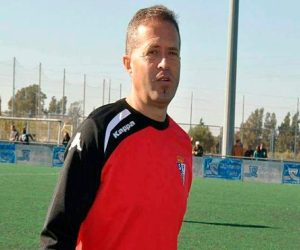 José Raya gana su tercera liga en cinco años como entrenador en Cádiz