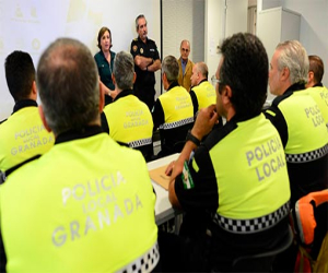 Policías locales reciben formación para reforzar los controles sobre el consumo de drogas al volante 