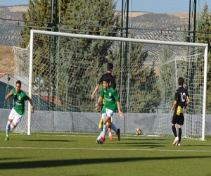 Los más pequeños de la UD Alhameña empiezan fuerte