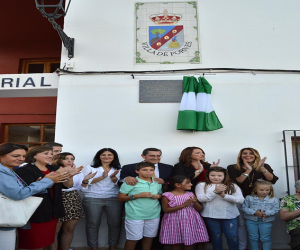 Susana Díaz apoya con su presencia la recuperación del ayuntamiento de Fornes