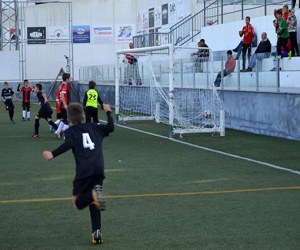 A la UD Alhameña se le atraganta el fútbol 11
