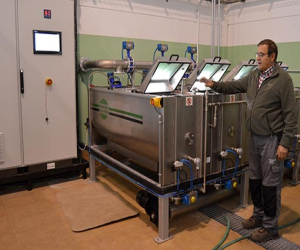 La cooperativa Los Tajos pone en marcha un novedoso servicio para el autoconsumo de aceite