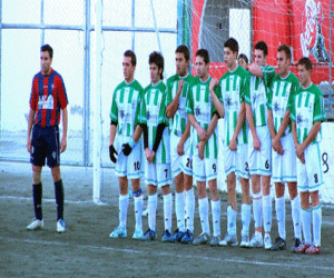 Se encienden las alarmas en la Alhameña que busca jugadores