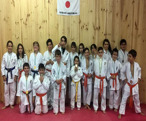 Campeonato de karate local, modalidad de katas