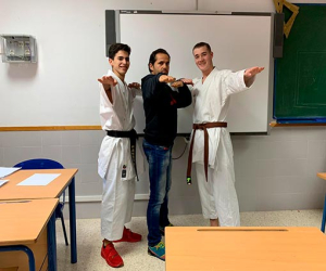 Karate en el IES Alhama para despedir a F. Javier Molina