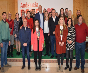 En un multitudinario acto Susana Díaz dio su apoyo a la candidatura socialista de Alhama que cuenta con 23 candidatos