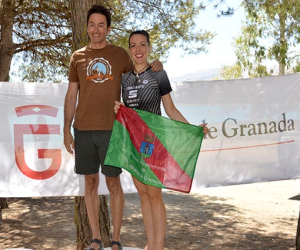 Alberto Esquitino primero en el cruce a nado de Los Bermejales, y Evelin Ortigosa, la primera de la comarca