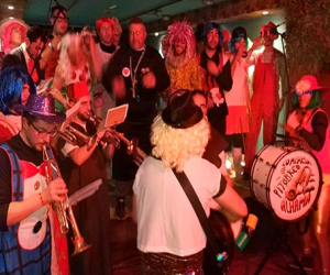 Comenzó el Carnaval de Alhama 2020 con nocturnidad y alevosía