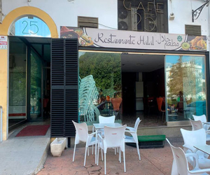 Lo que era el Café-25 ahora es el Restaurante Halal, en Alhama