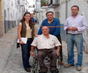 El ayuntamiento de Alhama impulsa la desaparición de las barreras arquitectónicas