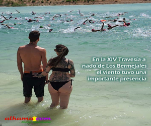 Juan Ramón Dugo y Patricia García vencen en la XIV Travesía a nado de Los Bermejales