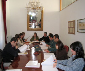 Creada la comisión de seguimiento para la atención a mujeres víctimas de malos tratos