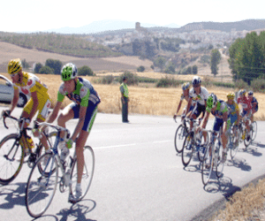 Vuelta ciclista a España 2004 pasa por nuestra comarca