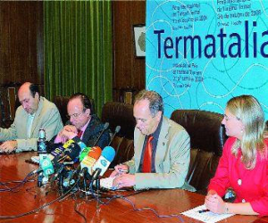 El alcalde de Alhama, Paco Escobedo, protagonista en la prensa gallega