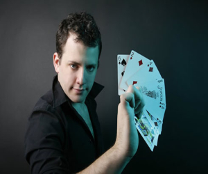 Fernando Guz, un mago por afición y devoción