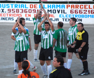 La Alhameña continua invicta en casa