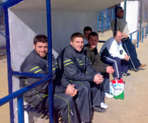 La Alhameña cae en el descuento