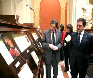 La muestra Darwin de Sevilla cuenta con restos humanos de la Cueva de la Mujer de Alhama