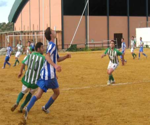 Izco sitúa a la Alhameña a un punto de la salvación