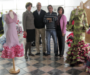Adarbe Artesanía: “Confeccionamos el traje flamenco a medida y gusto de nuestros clientes”