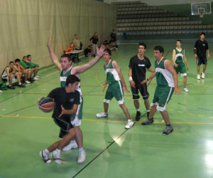 El IES Alhama recuperó la senda de la victoria