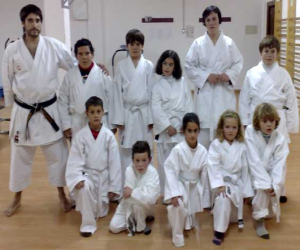 El Ayuntamiento de Arenas del Rey se apunta al karate