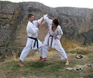 Curso de defensa personal femenina subvencionado