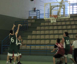 El IES Alhama se impone con calidad a Cogollos Vega