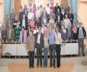 Vecinos de Fornes disfrutan de la tele en directo