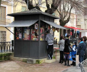 Sale a concurso el quiosco de chucherías del Paseo del Cisne