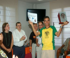 El marroquí Lahcen Ahansal gana la II edición del Al Andalus Ultra Trail