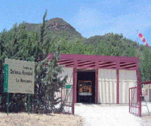 El delegado de Medio Ambiente visita el Centro de Defensa Forestal de La Resinera
