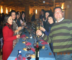 La cena de la generación del 78 reunió a medio centenar de…  ¿jóvenes?…  sí, sí, jovencísimos