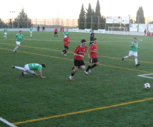 La UD Alhameña tropieza en Purullena