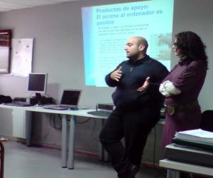 Formación sobre ayudas técnicas TIC en el centro Guadalinfo