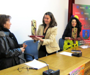 Tarde de máscaras y homenajes en el carnaval de Alhama