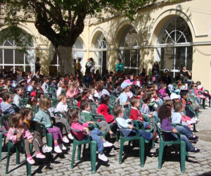 Alhama celebra el Día del Libro con un espectáculo  de teatro de títeres