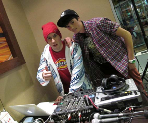 Búnker K-47 presenta “Con gafas de sol a la sombra” en McDonald's