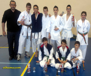 Destacan los deportistas de la Comarca en el campeonato de kárate trofeo de Salobreña
