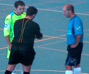 El fútbol sala sénior no consigue puntuar en un áspero partido ante el Dúrcal FS 