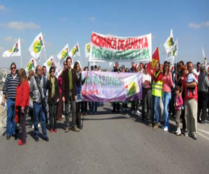 IU suscribe el Manifiesto de la Plataforma pero propone cinco aportaciones a la misma
