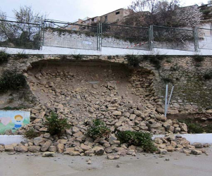 Desprendimiento de un muro en el CEIP Conde de Tendilla