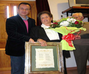 Emotiva jornada de celebración del Día de la Mujer en el Centro de Día de Mayores de Alhama