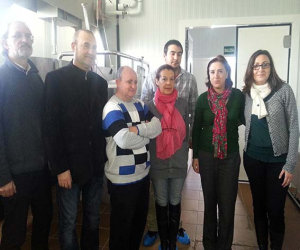 La quesería Cortijo Arroyo recupera y comercializa la receta tradicional del queso de Alhama de Granada