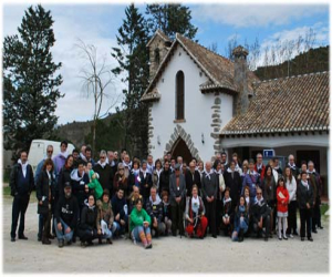 Más de 70 personas vinculadas a La Resinera se reúnen 50 años después de su partida